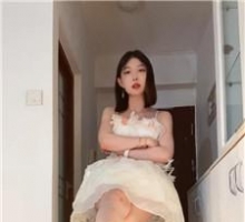 【佳佳】奶狗清理脏鞋底-裸足舔 bf56134
