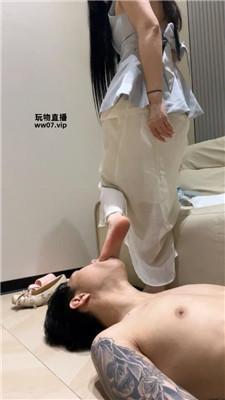 130500j20yz26ys2qy80wc.jpg