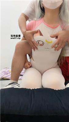112052tz4oaeinikfz4f44.jpg