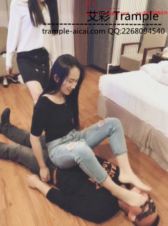 185453dj57ll1jq00xhq18.jpg