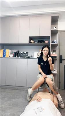 133814i1vd13suv73p3tdj.jpg